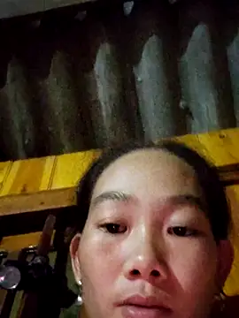 gio-thu online show from October 23, 2025, 2:05 pm