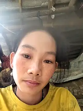 gio-thu online show from October 11, 2025, 7:42 am