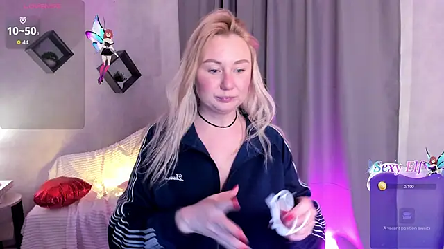 Snapshot of scent__of_woman chatting on February 19, 2026, 1:46 am scent of woman online show from February 19, 2026, 1:46 am