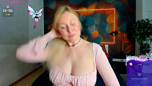 scent  of woman online show from March 18, 2026, 2:48 am