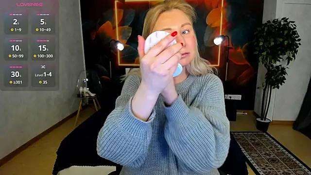 Snapshot of scent__of_woman chatting on February 5, 2026, 1:56 am scent of woman online show from February 5, 2026, 1:56 am