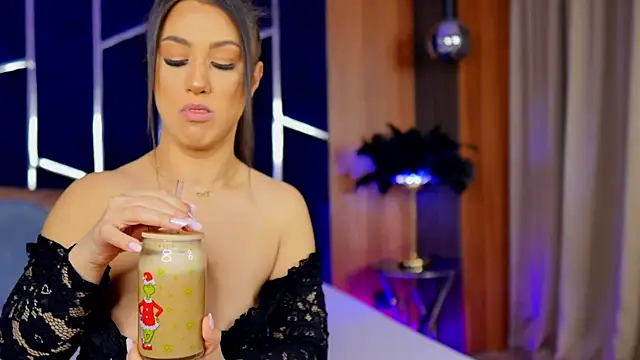 Talia Lure online show from November 29, 2025, 7:19 am