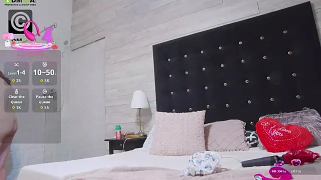 Ella Lizzie online show from April 16, 2026, 6:19 pm