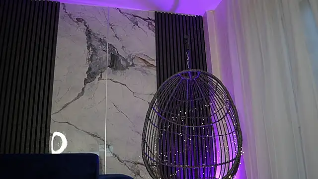 RachelRavee online show from November 20, 2025, 5:19 am