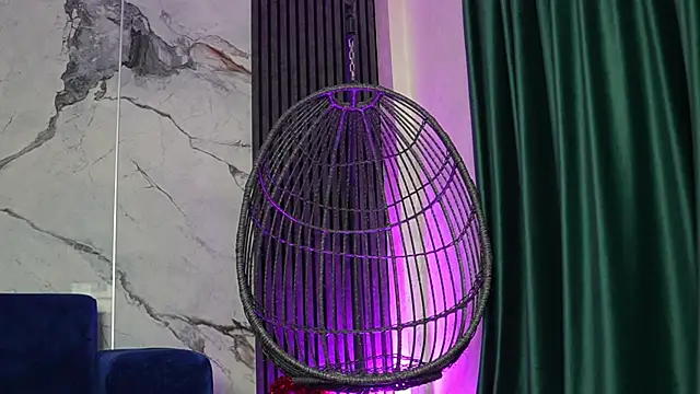 RachelRavee online show from October 30, 2025, 5:28 am