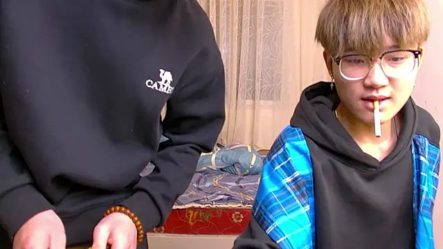 KK-cuteboy online show from January 13, 2026, 10:41 am