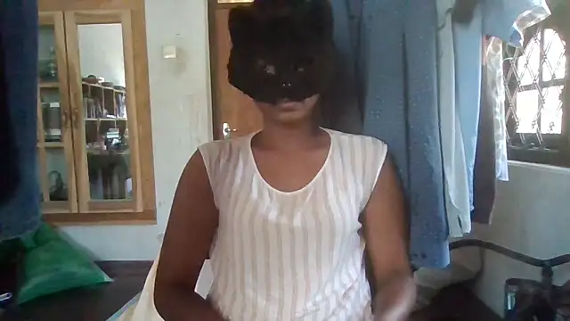 Nora-2003 online show from March 11, 2026, 4:39 am