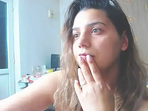 MadisonCharm online show from April 15, 2026, 8:20 pm