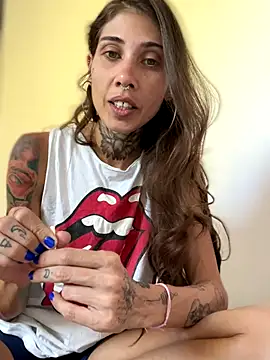 Snapshot of casalskunk chatting on November 14, 2025, 7:17 pm casalskunk online show from November 14, 2025, 7:17 pm