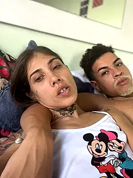 Snapshot of casalskunk chatting on October 24, 2025, 3:44 pm casalskunk online show from October 24, 2025, 3:44 pm