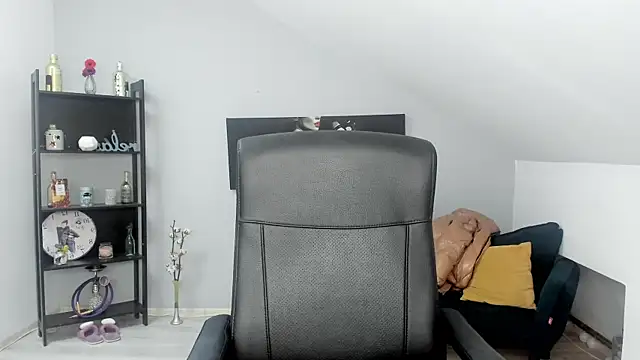 BettyJamess online show from November 11, 2025, 4:18 am