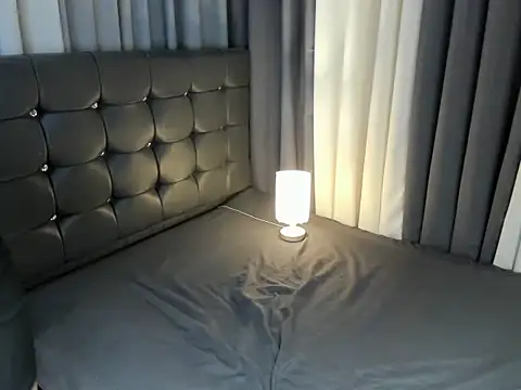 Snapshot of TsUncutAnyah chatting on November 26, 2025, 5:13 pm TsUncutAnyah online show from November 26, 2025, 5:13 pm