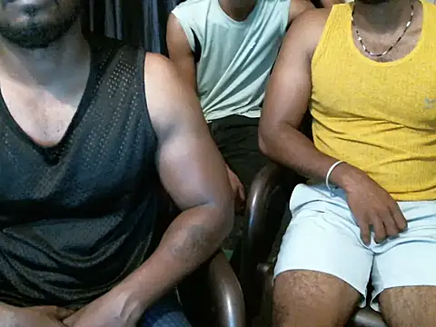 Snapshot of indianmcv25 chatting on October 24, 2025, 5:17 am indianmcv25 online show from October 24, 2025, 5:17 am