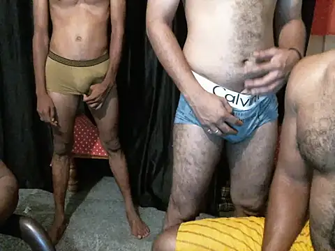 Snapshot of indianmcv25 chatting on October 17, 2025, 5:11 am indianmcv25 online show from October 17, 2025, 5:11 am