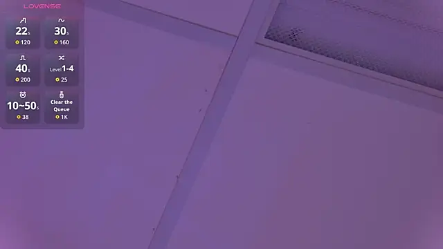 BettyLeen online show from December 18, 2025, 3:55 am