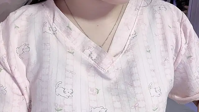 Snapshot of BeChinh_Lee chatting on July 2, 2026, 6:41 am BeChinh Lee online show from July 2, 2026, 6:41 am
