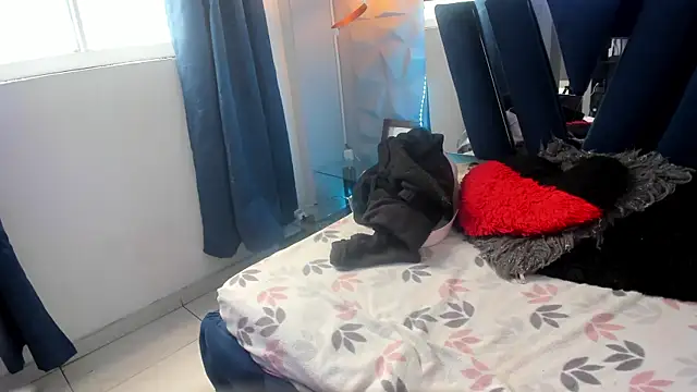 pamela velazco online show from November 11, 2025, 1:06 pm