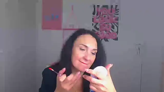 Rosie Rosee online show from April 24, 2026, 11:23 am