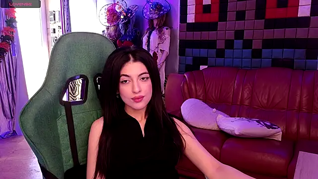 Snapshot of SinWolf_ chatting on October 12, 2025, 7:54 am SinWolf online show from October 12, 2025, 7:54 am