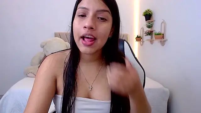 Snapshot of zara_cute chatting on July 9, 2026, 12:26 pm zara cute online show from July 9, 2026, 12:26 pm