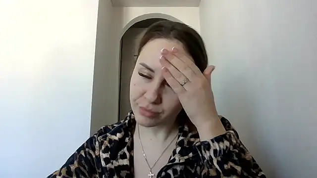 MeadowEyes online show from February 10, 2026, 11:09 am