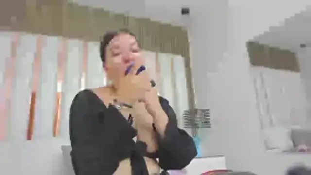 AmbarGills online show from December 3, 2025, 1:10 pm