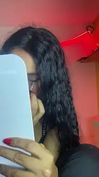 thepicis online show from November 12, 2025, 11:30 pm