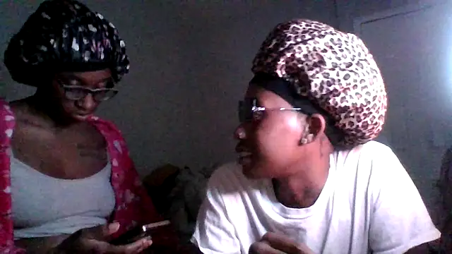 dezzidavill online show from April 6, 2026, 4:46 am