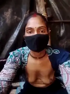 nainshilodhi28 online show from November 15, 2025, 9:24 am