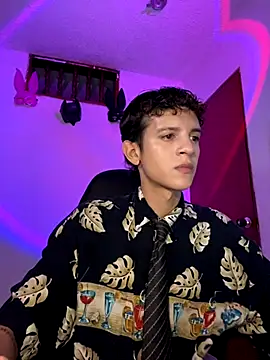 tylernova online show from October 12, 2025, 4:25 am