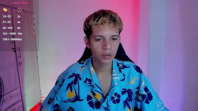 Snapshot of tylernova chatting on February 23, 2026, 4:14 am tylernova online show from February 23, 2026, 4:14 am