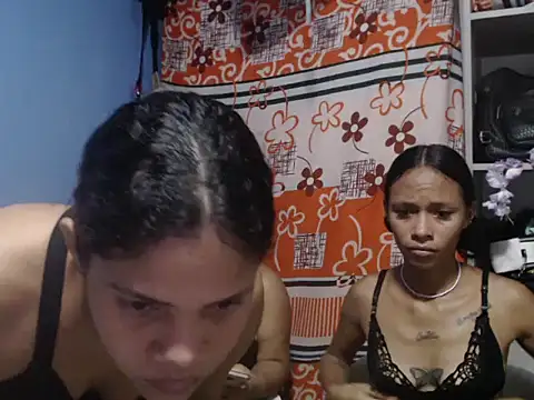 Snapshot of princesaslatinas chatting on October 24, 2025, 2:38 pm princesaslatinas online show from October 24, 2025, 2:38 pm