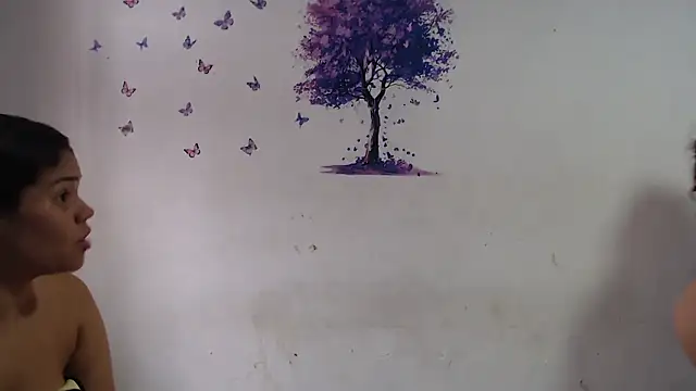 princesaslatinas online show from January 6, 2026, 2:43 pm