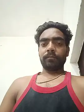 Snapshot of ShowedWringer chatting on May 15, 2026, 5:33 pm ShowedWringer online show from May 15, 2026, 5:33 pm