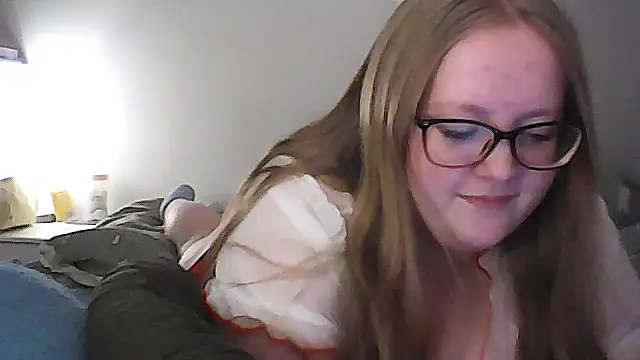 Lilylovex online show from October 13, 2025, 10:10 pm