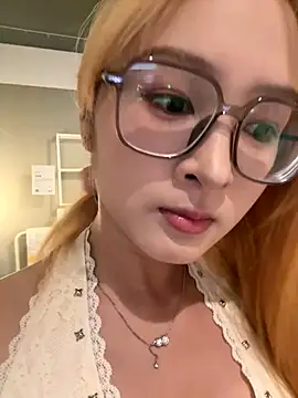 yuki july online show from October 15, 2025, 10:45 am