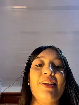   Lorelain   online show from November 26, 2025, 9:48 pm