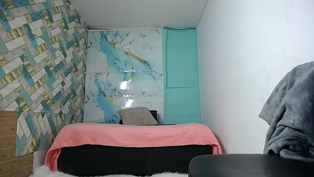 celeste solis online show from December 3, 2025, 7:13 pm