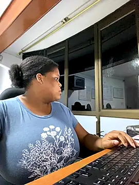 gabrielabrunette69 online show from October 16, 2025, 3:59 am