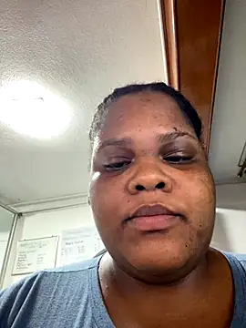 gabrielabrunette69 online show from October 20, 2025, 12:13 am