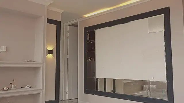 Snapshot of AbrilColls_ chatting on October 26, 2025, 8:20 pm AbrilColls online show from October 26, 2025, 8:20 pm