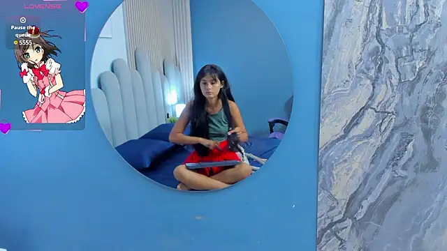 luly dreams online show from March 26, 2026, 11:41 am