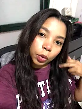 Snapshot of Sara_Coopers chatting on November 4, 2025, 11:19 pm Sara Coopers online show from November 4, 2025, 11:19 pm