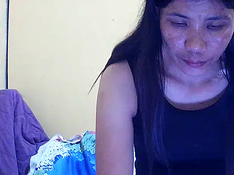 GentlePearl Palangga online show from November 5, 2025, 11:02 am