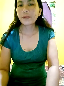 GentlePearl Palangga online show from November 15, 2025, 12:14 am