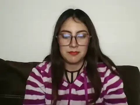 Mar 00c online show from October 13, 2025, 5:53 am