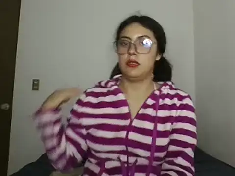 Mar 00c online show from October 14, 2025, 6:47 am