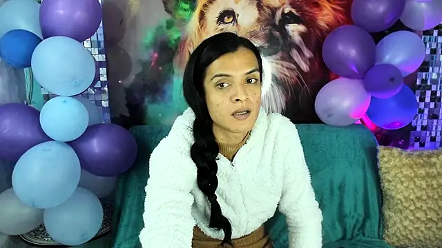 Snapshot of ZAMMIRA chatting on February 12, 2026, 5:51 am ZAMMIRA online show from February 12, 2026, 5:51 am