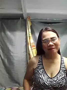 Snapshot of erma_joy chatting on May 6, 2026, 10:30 am erma joy online show from May 6, 2026, 10:30 am