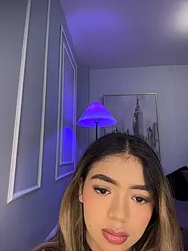 HoneyMollyX online show from October 19, 2025, 1:03 pm